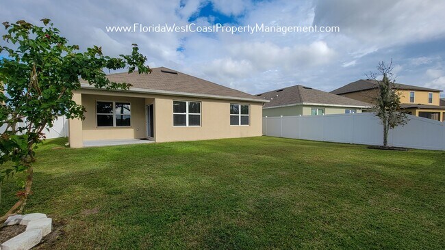 Building Photo - LOVELY 3 BEDROOM/2 BATH HOME WITH FENCED YARD! WILLOW WALK- PALMETTO!!!