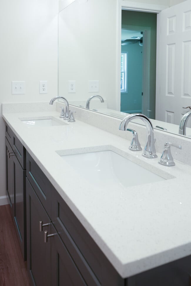 Building Photo - 3025 Barrett Ct