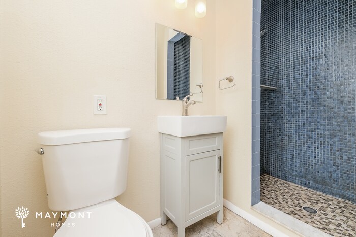 Building Photo - 408 Alma Dr