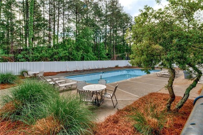 Building Photo - 5527 Bridge Pointe Dr