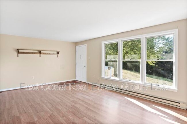 Building Photo - 2068C Virts Ln