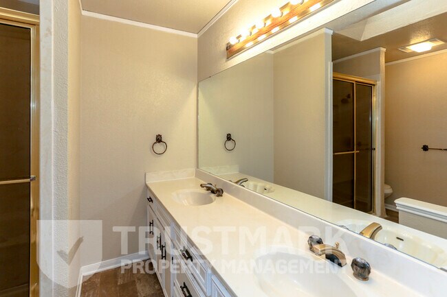 Building Photo - 1905 Elk Trail