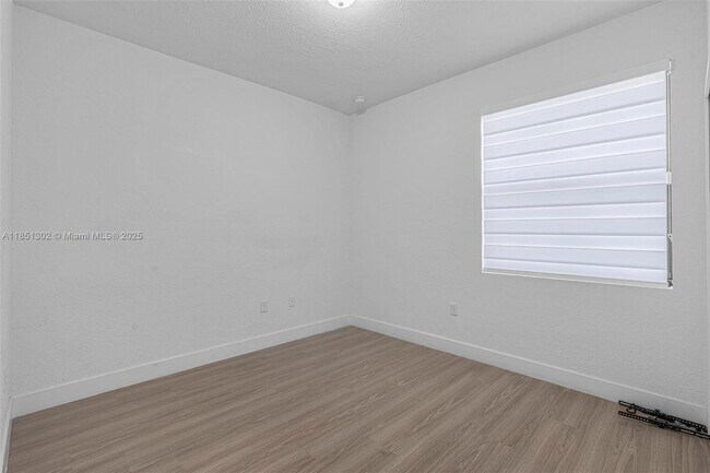 Building Photo - 21465 SW 125th Psge