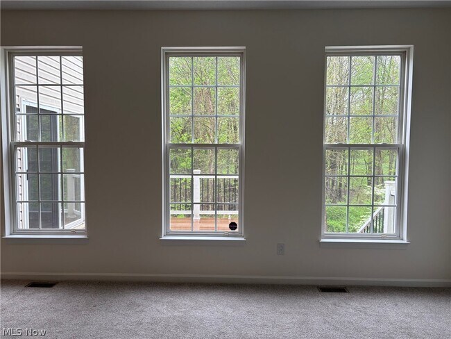 Building Photo - 4582 Devereux Drive