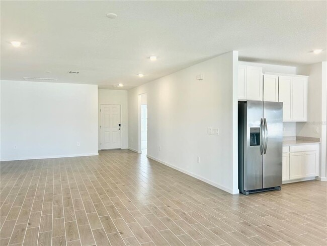 Building Photo - 6915 SW 89th Ln