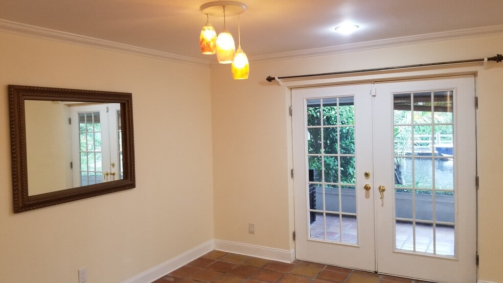 Building Photo - 1475 Curlew Ave