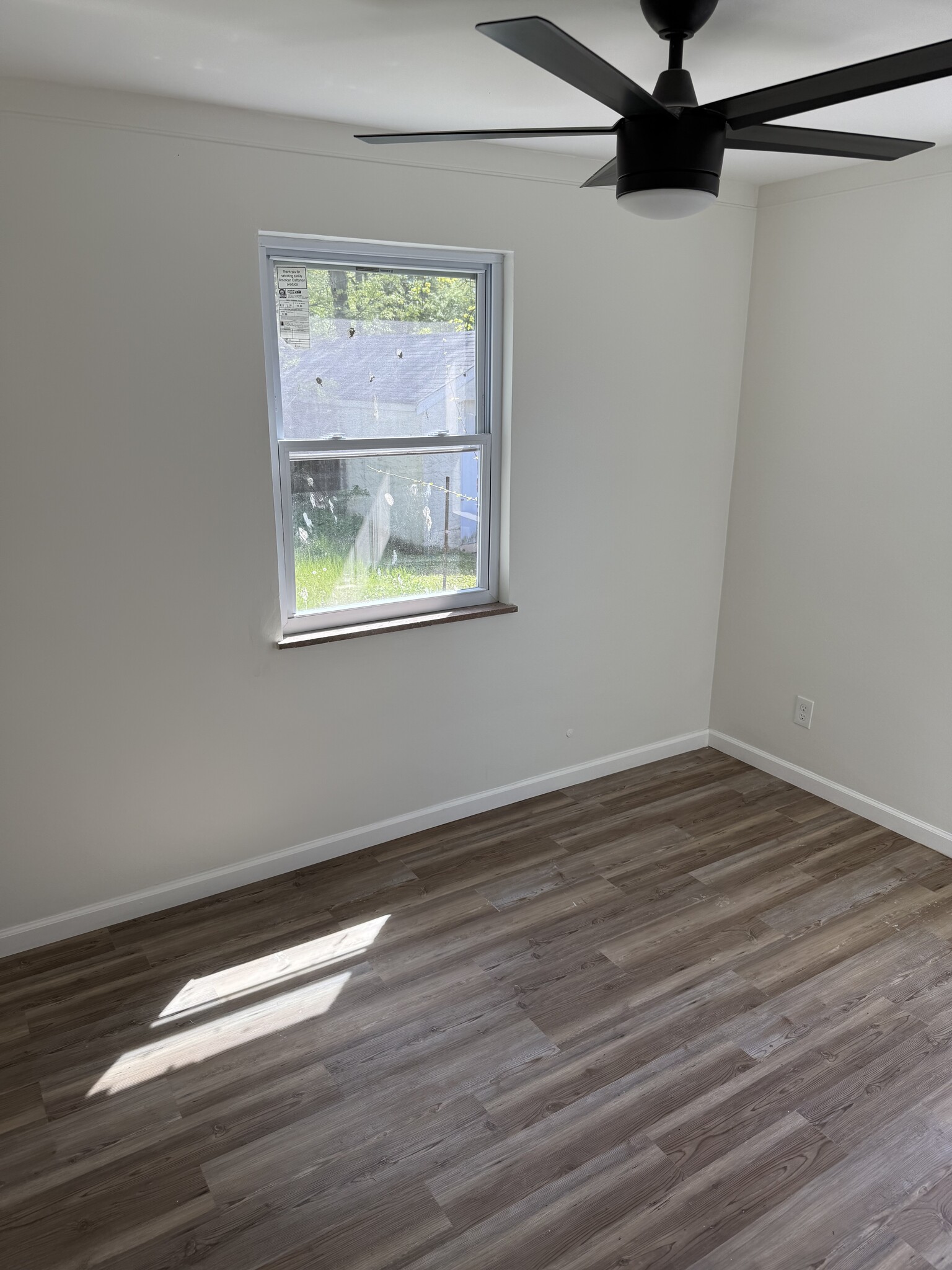 Building Photo - 2031 Carpenter Dr