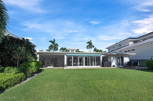 Building Photo - 1925 Tarpon Rd