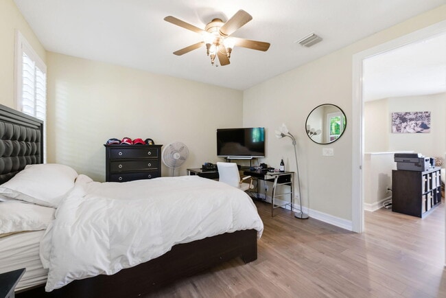 Building Photo - 7162 Vía Firenze