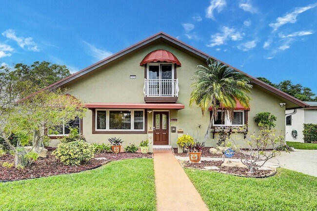 Building Photo - 1020 N 13th Terrace