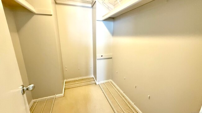 Building Photo - 16 Clemens Ct