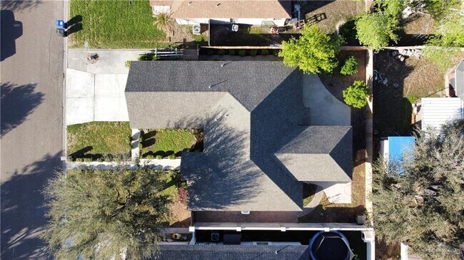 Building Photo - 17 N 34th St