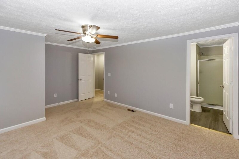Building Photo - 1703 Napa Valley Ct SE