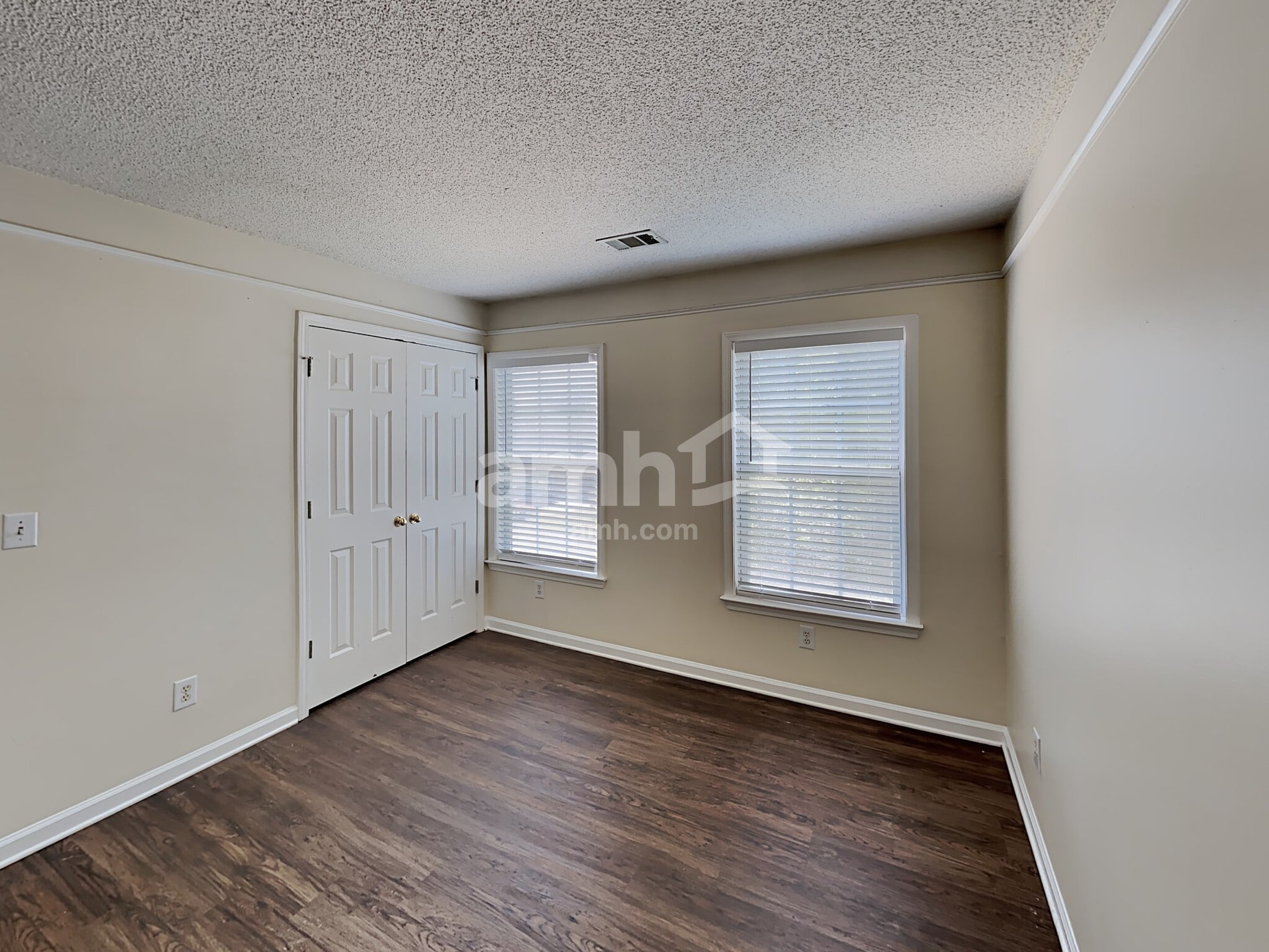 Building Photo - 4180 Glenaire Way NW