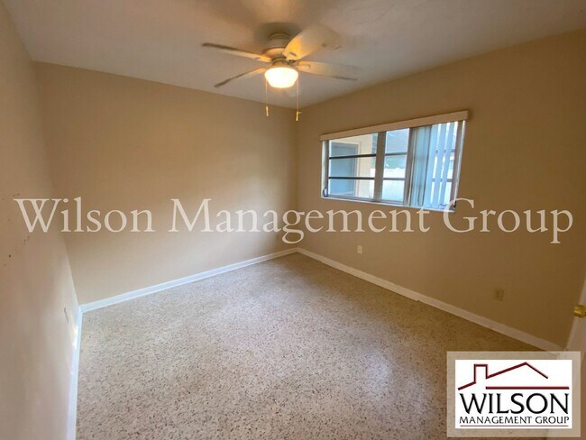 Building Photo - 1311 Oregon St