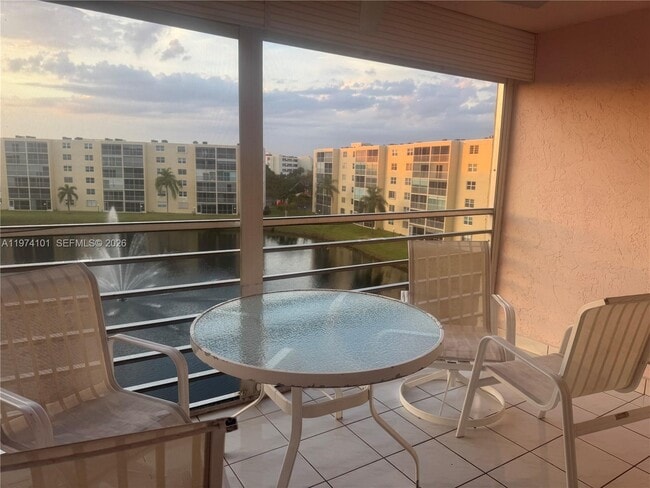 Building Photo - 441 SE 3rd St