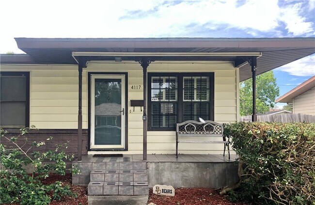 Building Photo - 4117 Cott St