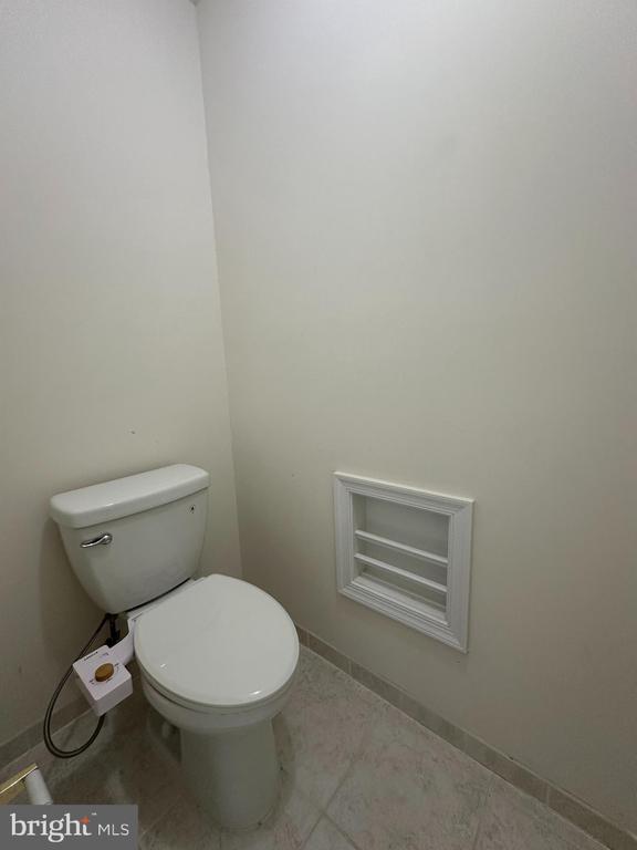 Building Photo - 43115 Forest Edge Square