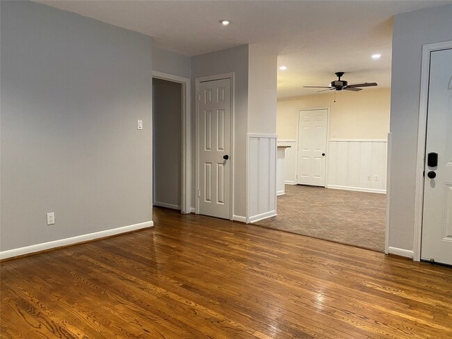 Building Photo - 2714 Southmore Ave