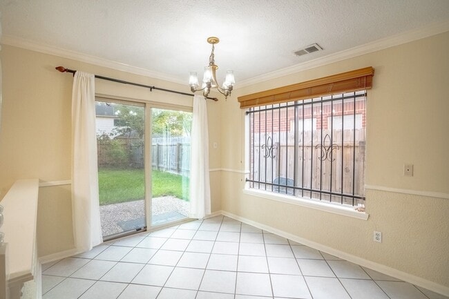 Building Photo - 4219 Meadowchase Ln