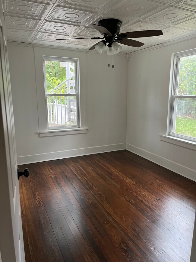 Bedroom - 49 Prince St