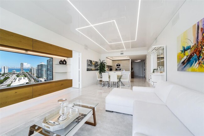 Building Photo - 300 Sunny Isles Blvd