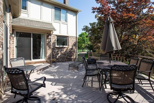 Building Photo - 3349 Rocky Crest Dr