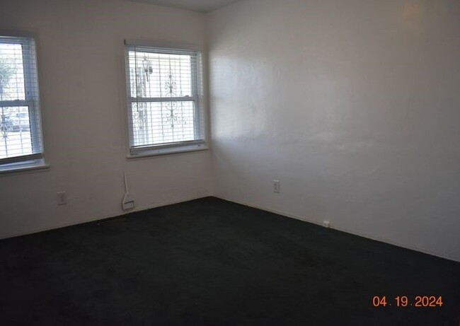 Building Photo - Chula Vista, Charming 3 Bd 1 Ba Duplex