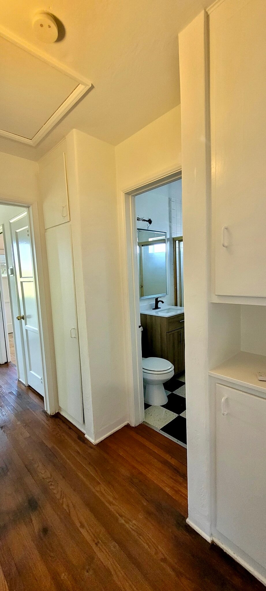 Building Photo - 4313 Mentone St