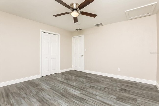 Building Photo - 459 Hammock Ln