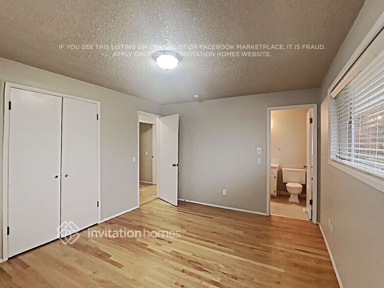 Building Photo - 6605 S 127th Pl
