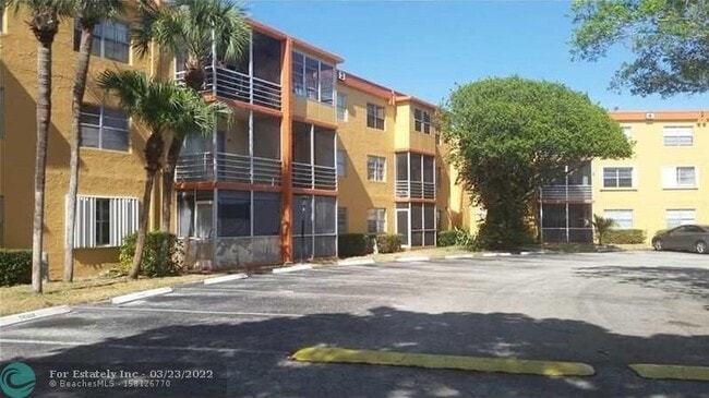 Building Photo - 4354 NW 9th Ave