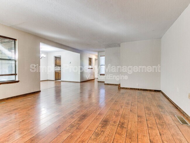 Building Photo - 3716 Summer Cloud Dr