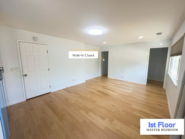 Building Photo - 788 S Bernardo Ave