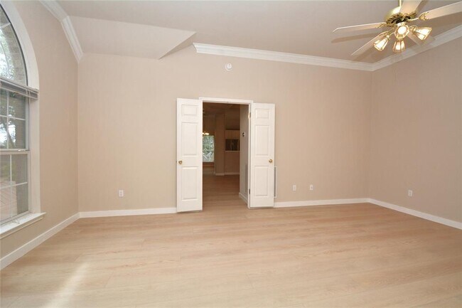 Building Photo - 11509 Leon Grande Cove