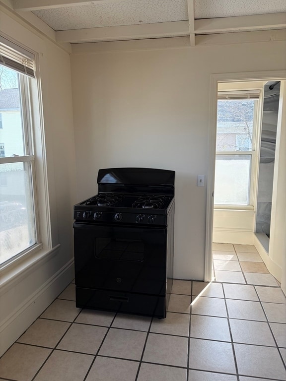 Building Photo - 10-12-12 Maple St