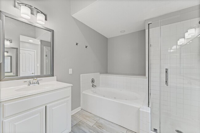 Building Photo - 2215 Winecup Ln