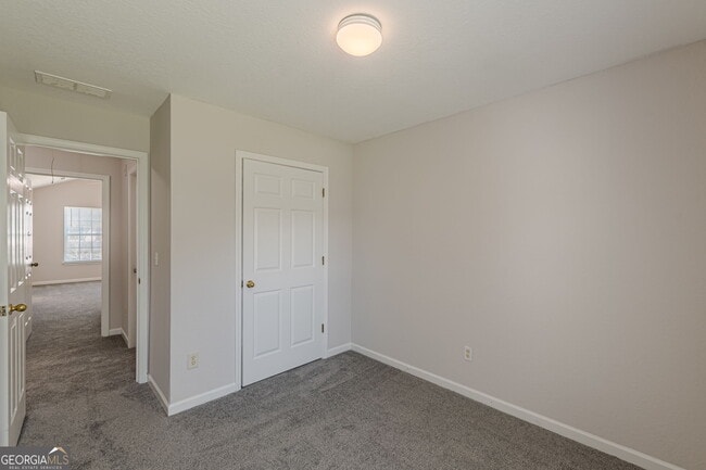 Building Photo - 274 Brookview Dr
