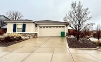 Building Photo - 3 bedroom, 2 bathroom-Reno/Stead area
