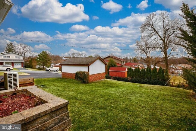Building Photo - 1400 Mt Airy Rd