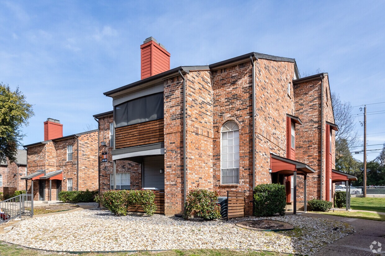 Marsh Creek Apartments Dallas