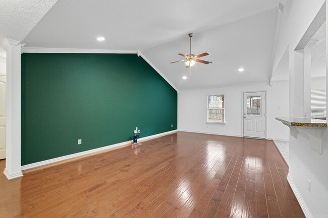 Building Photo - 17317 Crooked Oak Dr