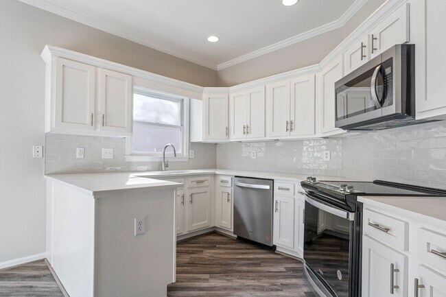 Building Photo - 1223 Berwick Rd