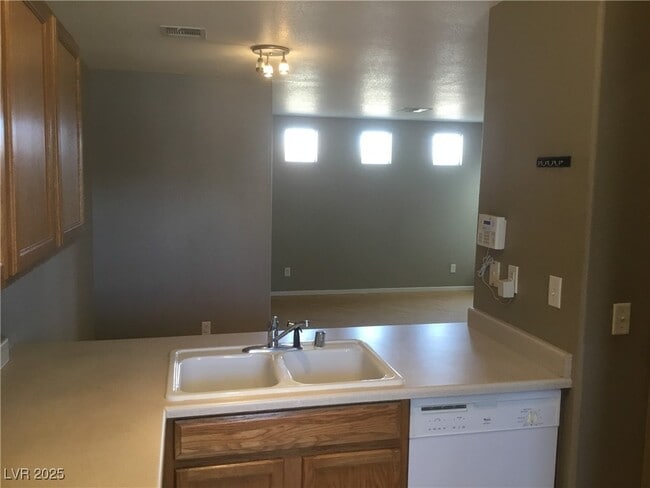 Building Photo - 476 Lime Grass Ave