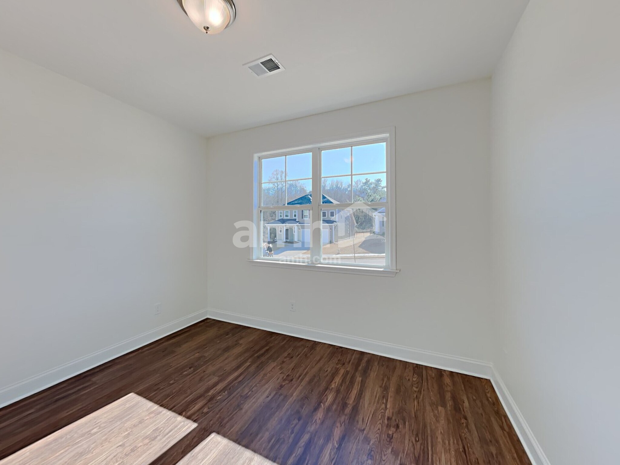 Building Photo - 7072 Creeksong Dr