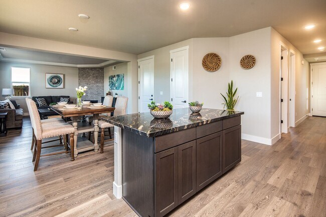 Building Photo - 3 Bedroom | 3 Baths | plus large loft | 20...