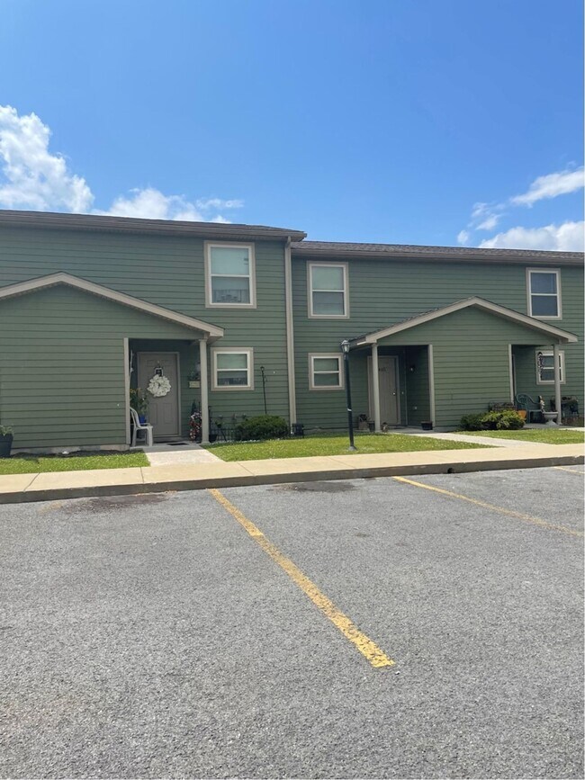 Building Photo - 306 Alexandria Dr