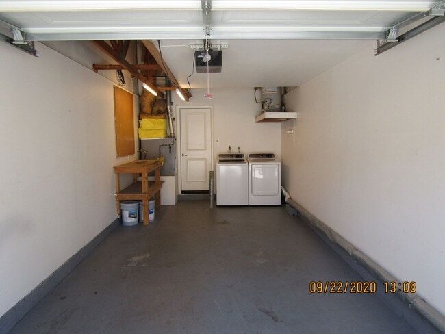 Building Photo - Updated Knollwood Meadows Two Story Condo ...