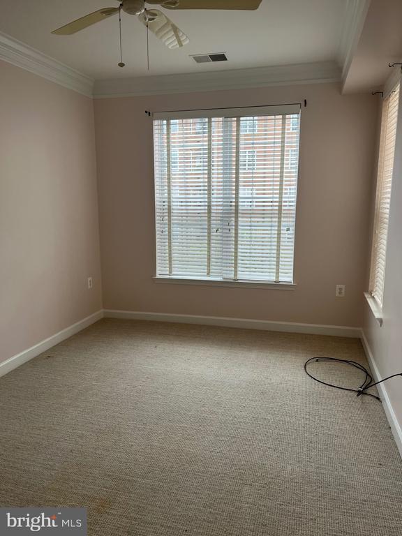 Building Photo - 10328 Sager Ave