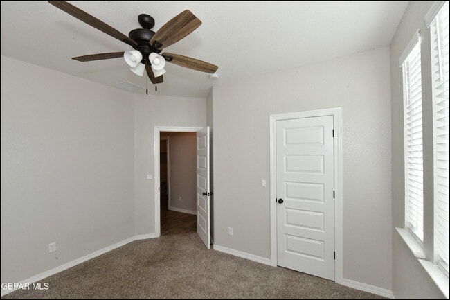 Building Photo - 2712 Sammy Cervantes St